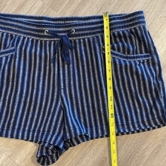 Gap Women Shorts XL Pull On Stretch Waist Blue & White Linen Striped Preppy - Picture 11 of 14